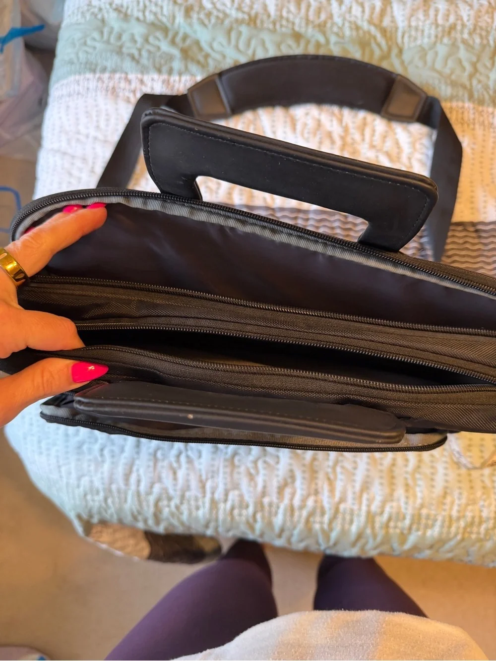 Dell Black Laptop Messenger Bag with Padded Strap